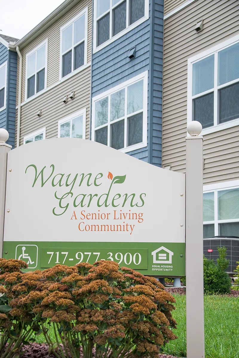 Building Photo - 901 Wayne Gardens Ct #1