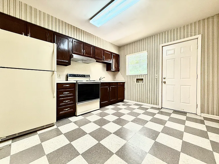 3012 Hillandale Rd #A — Photo 4