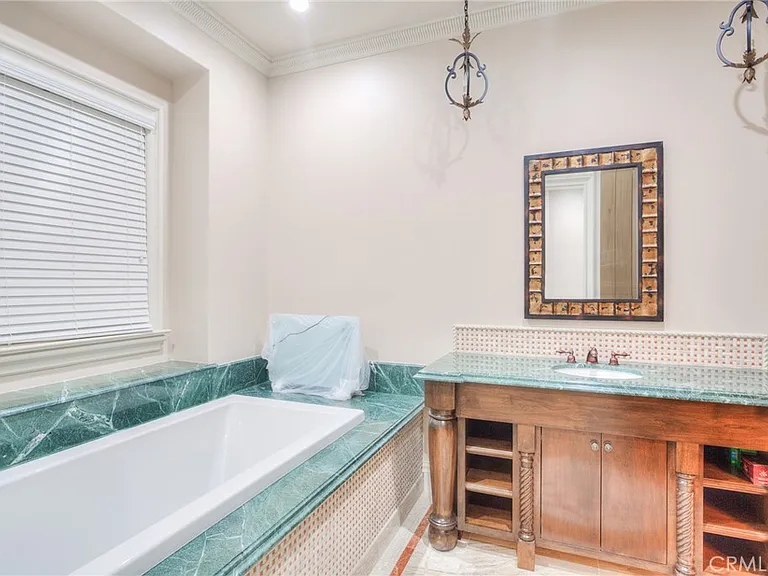 605 Walnut Ave — Photo 31