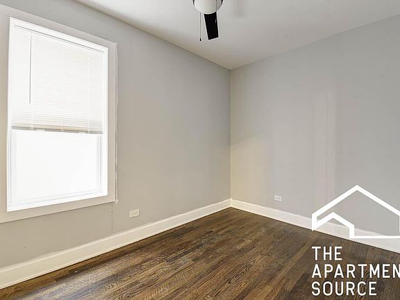 5th image of 2935 N Lawndale Ave Unit 2