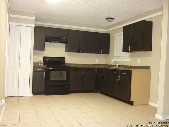 5th image of 1304 Klondike St