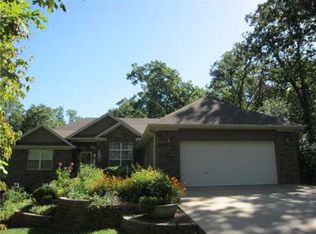 4 Crathorne Ln, Bella Vista, AR 72714