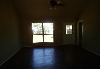 3rd image of 110 W Dawn Dr