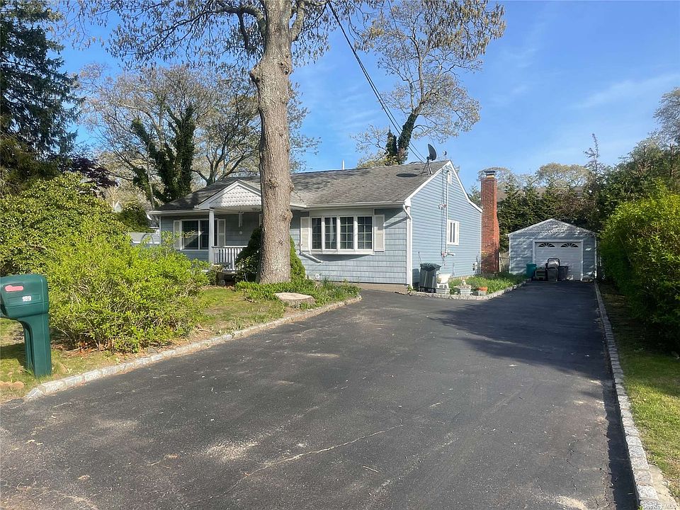 189 Old Neck. Road, Center Moriches, NY 11934 Zillow