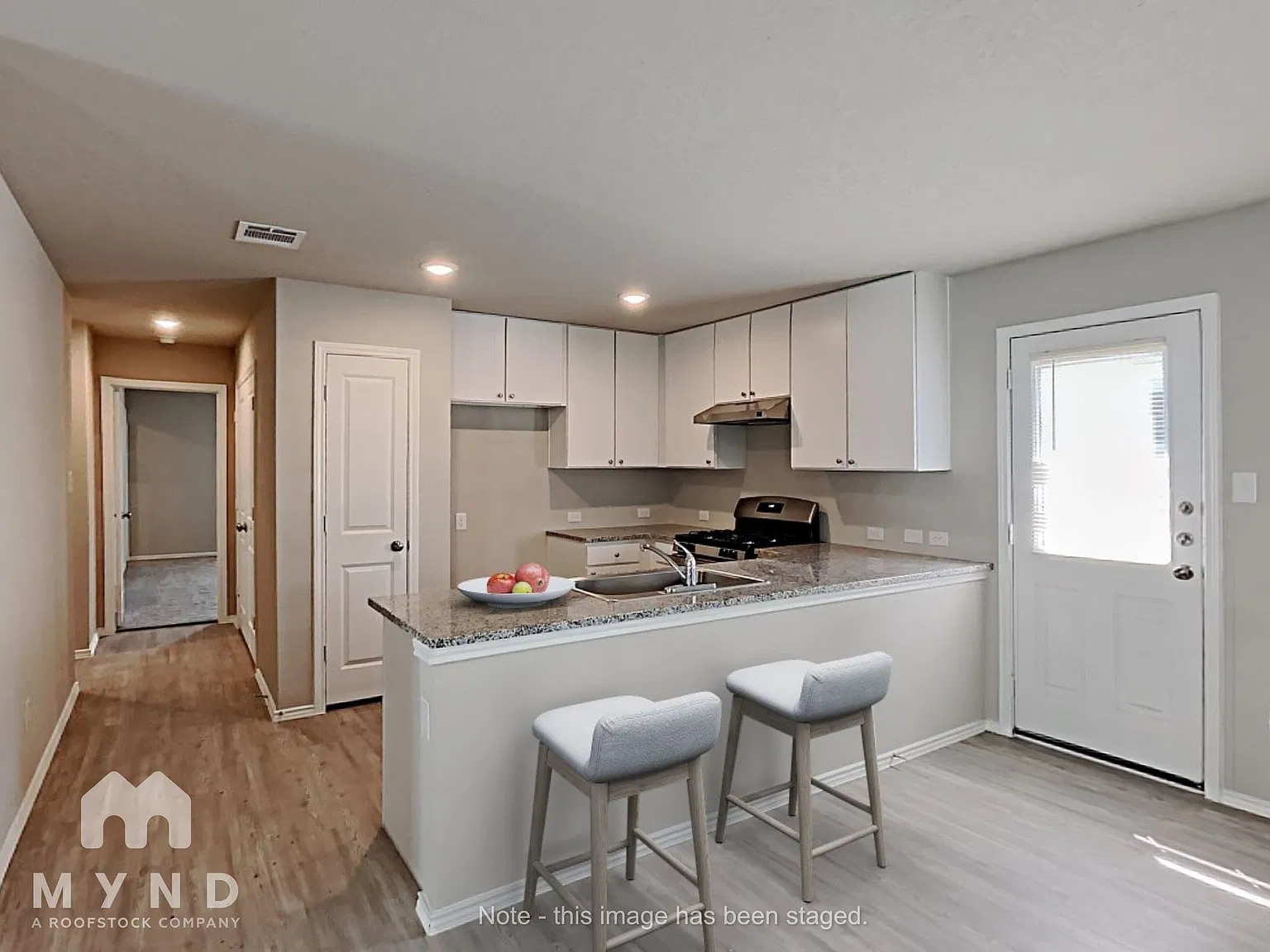 3 bed, 2.0 bath, 1494 sqft, $1,465 — Photo 3