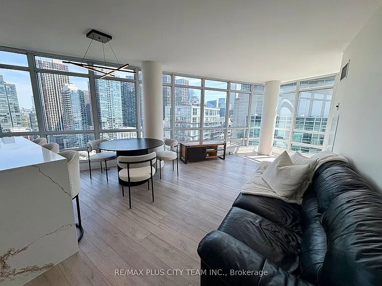 397 Front St W #3309 — Photo 1
