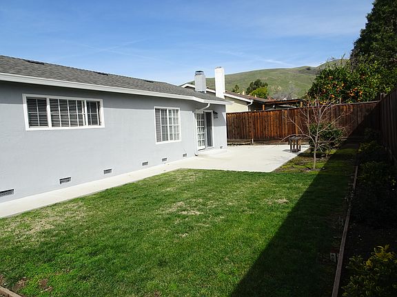 3rd image of 3580 Rowley Dr