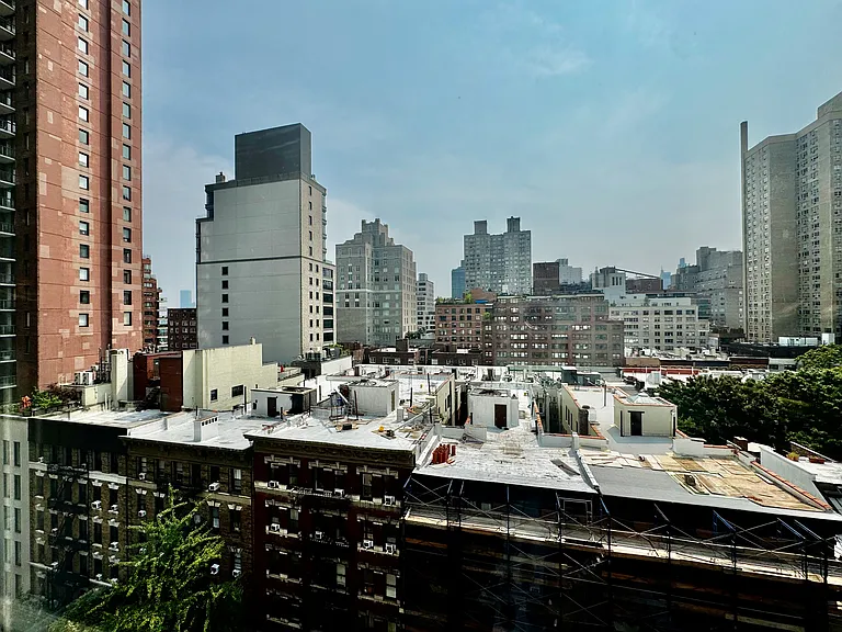 525 E 82nd St #11D — Photo 20