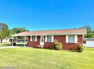 5612 Gregory St, Moss Point, MS 39563