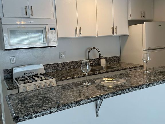 3rd image of 1645 N Winona Blvd #74-105