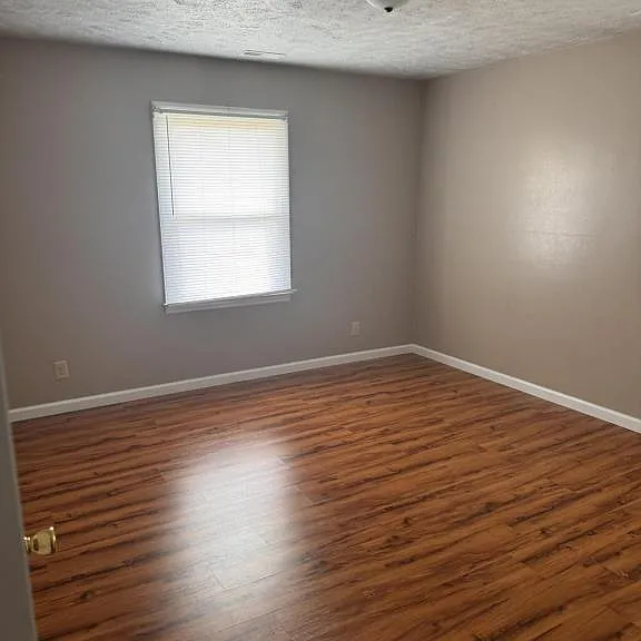 2182 Alamac Rd — Photo 6