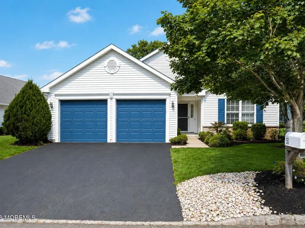 50 Rosewood Drive, Lakewood, NJ 08701