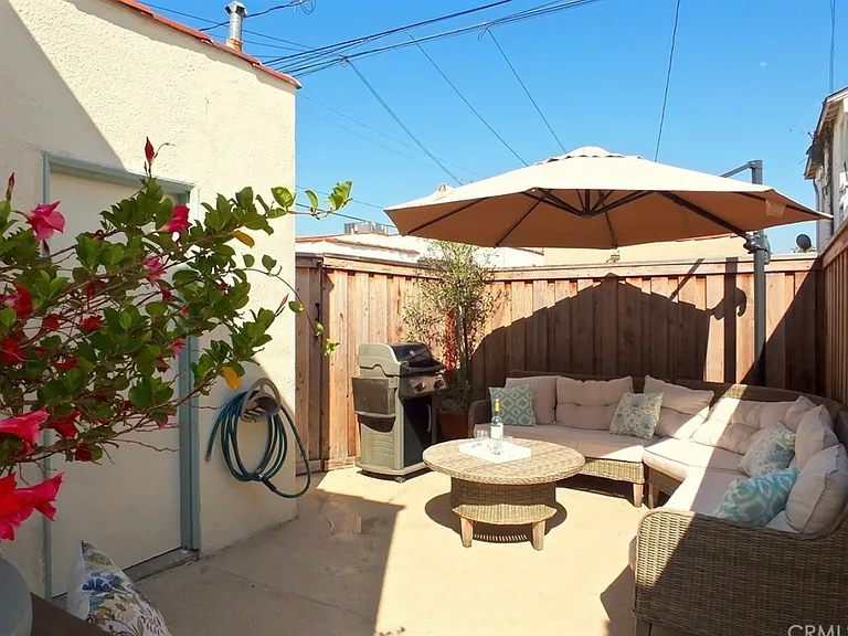 130 Covina Ave — Photo 10