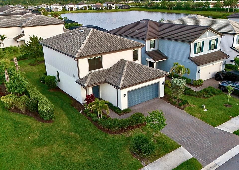 1st image of 6111 Bluestar Ct