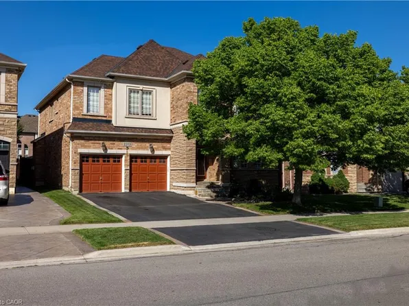 2313 Coronation Dr, Oakville, ON L6H 7N1