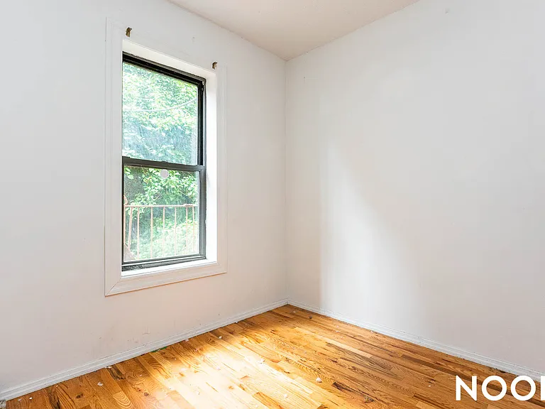 383 S 3rd St #12 — Photo 7