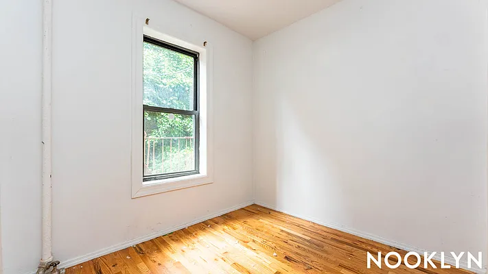 Rented by Nooklyn NYC LLC | media 25