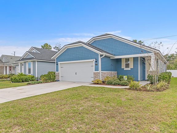2nd image of 300 Caretta Cir