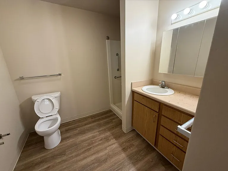 400 E South A St — Photo 5