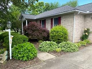3rd image of 148 Lee Dr