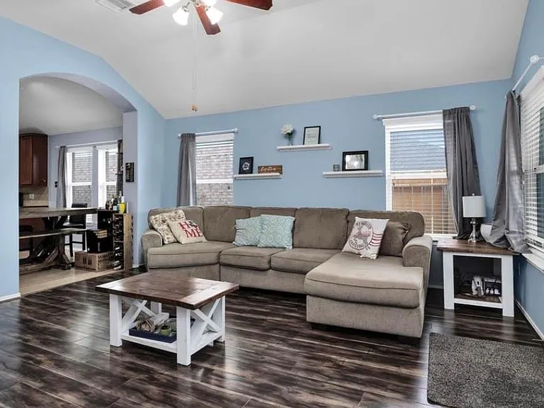 5015 Bridgecrossing Ct — Photo 3