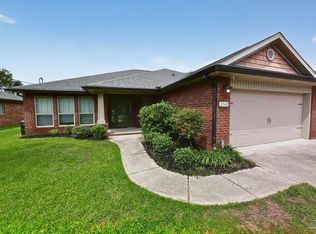 8342 Randall Dr, Navarre, FL 32566