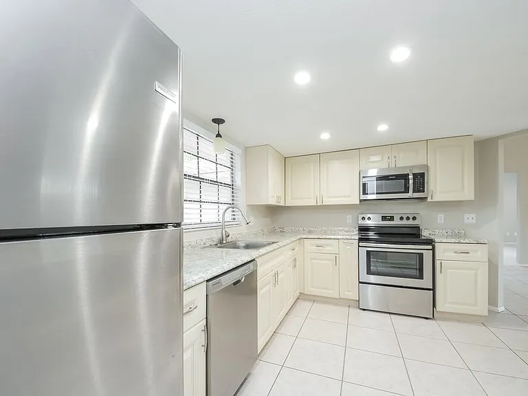 1000 Dinero Dr — Photo 8