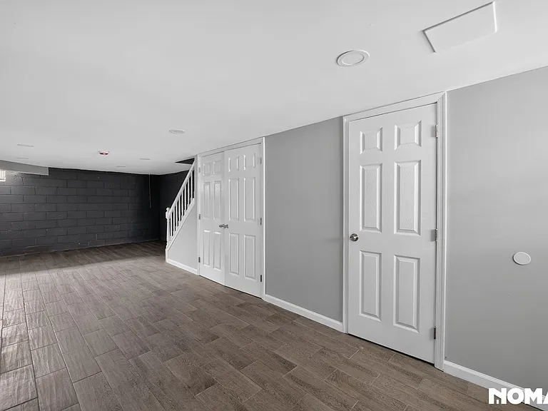 2229 Redthorn Rd — Photo 12