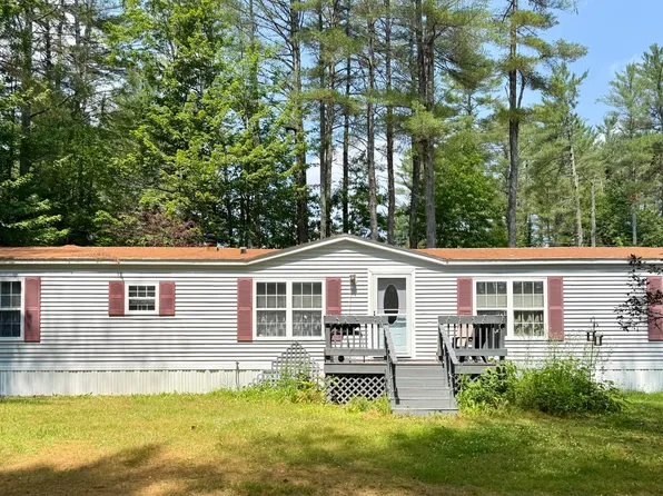 63 Creesy Street, Palmyra, ME 04965