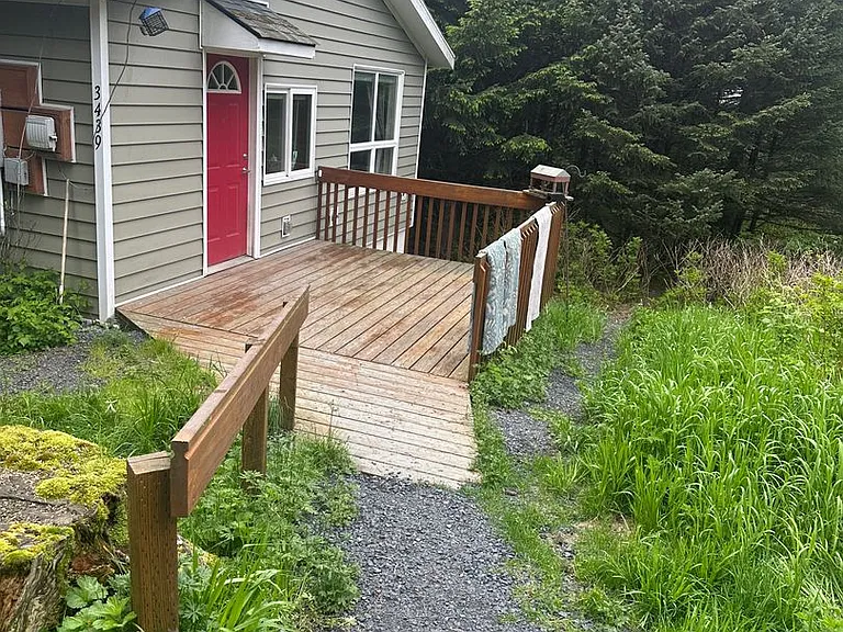 3439 Peninsula Rd — Photo 2