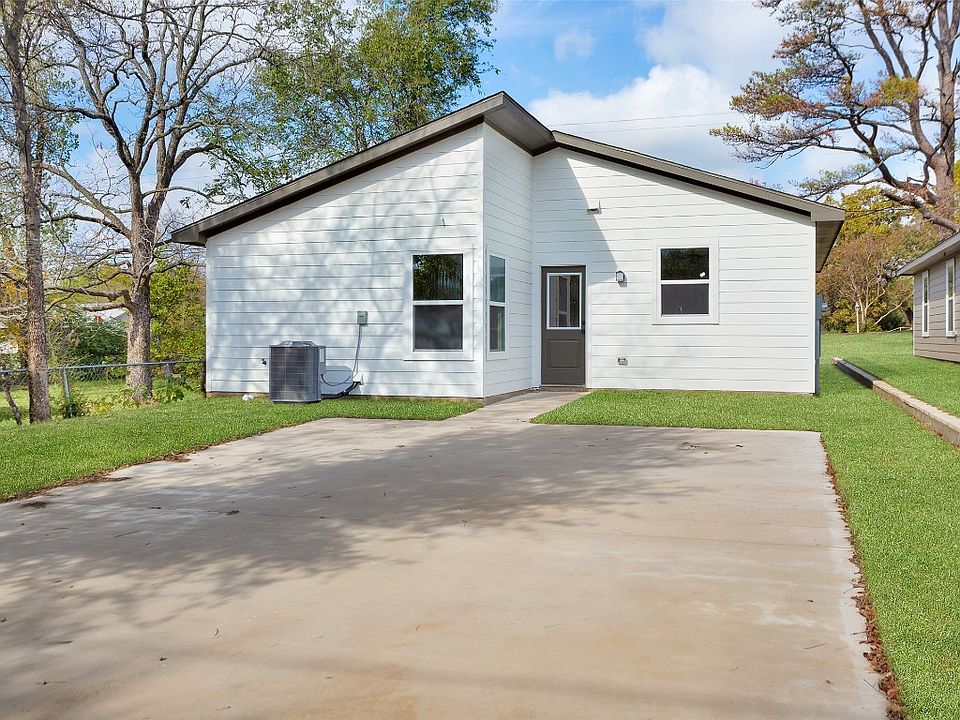 606 E Texas St, Denison, TX 75021 Zillow