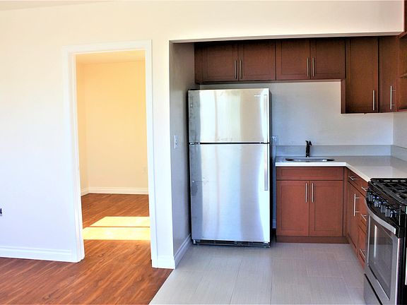 5th image of 3414 Mission Blvd APT 8