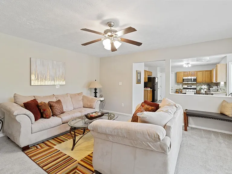 1225 Huntington Place Cir — Photo 4