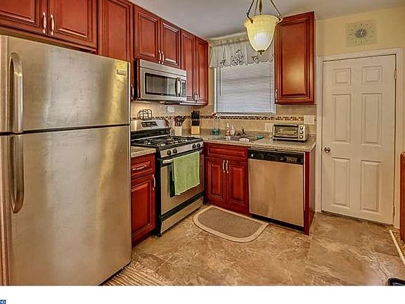 3rd image of 4734 Shelmire Ave