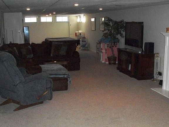 Full Finished Basement