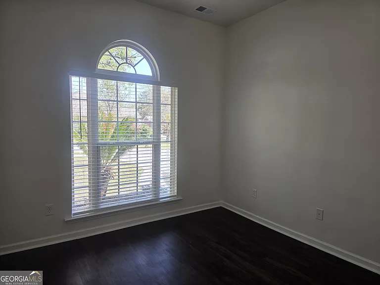 434 Roberts Way — Photo 12