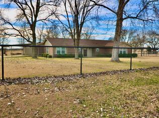 7665 Reed Rd, Azle, TX 76020