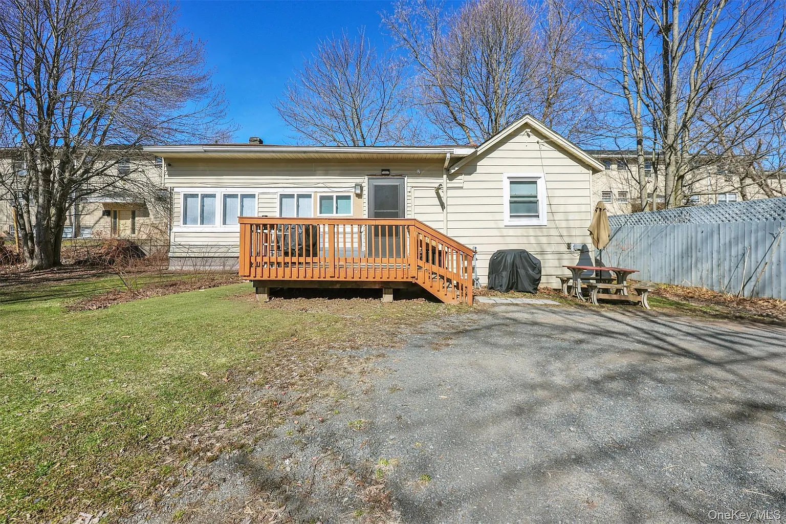 15 Holmes Street photo 1