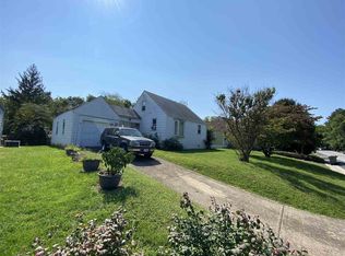 204 York Dr, Waynesboro, VA 22980