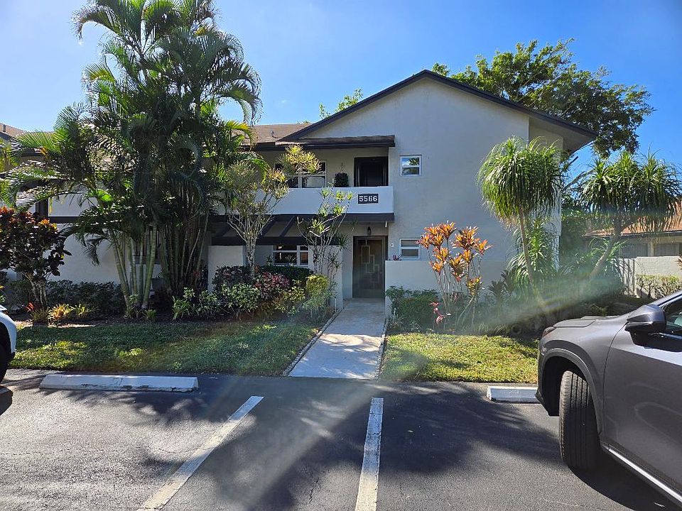 1st image of 5566 Queen Palm Court #C