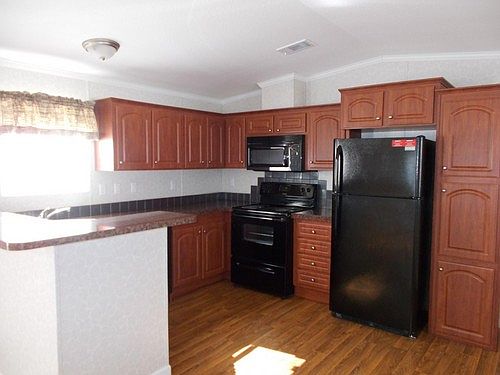 2nd image of 152 Serena Ct