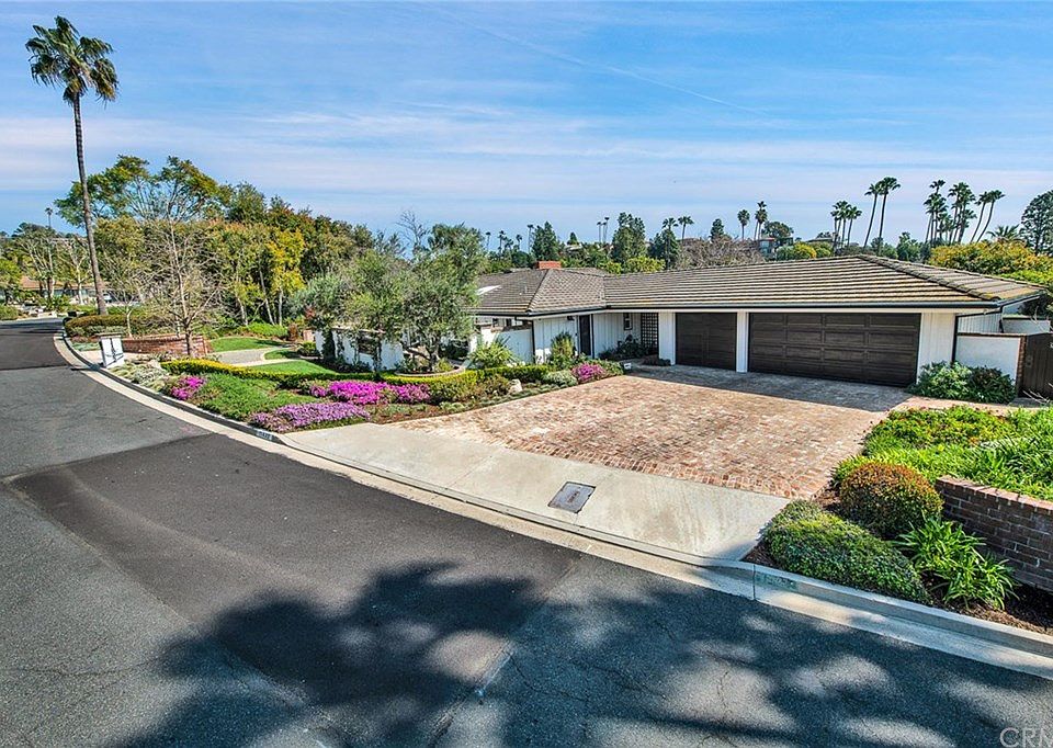 1st image of 11822 Las Palmas Dr