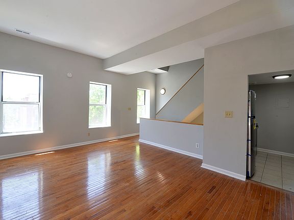 2nd image of 2107 Sidney St APT A