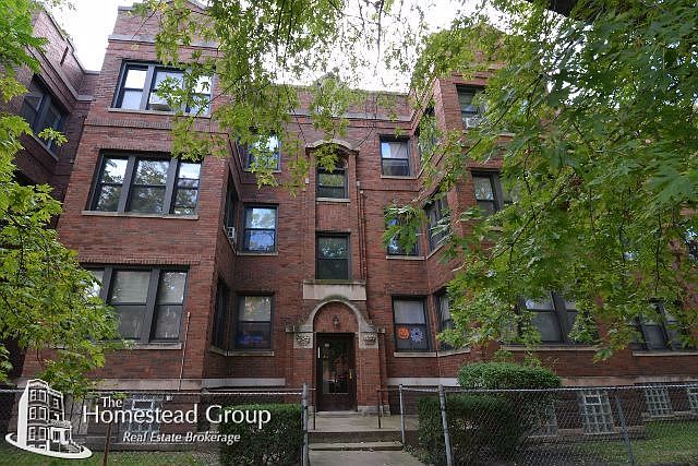 1st image of 3051 W Gunnison St