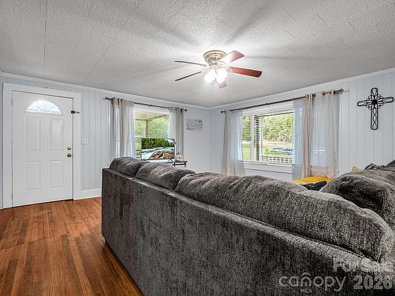 4th image of 697 Bethany Church Rd