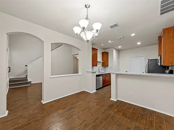 4357 Annesley Ln, Irving, TX 75062