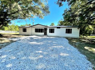 89 J St, Freeport, FL 32439