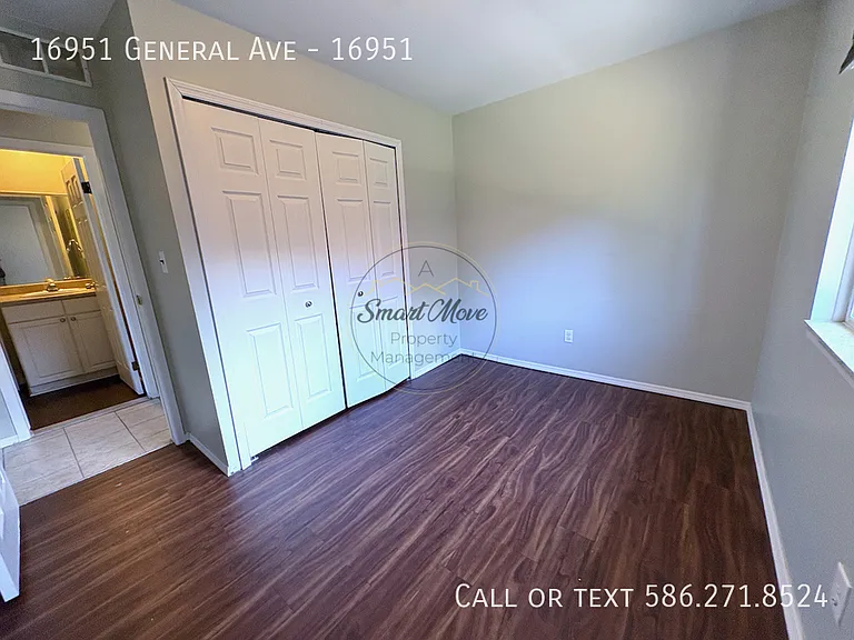 16951 General Ave #16951 — Photo 12
