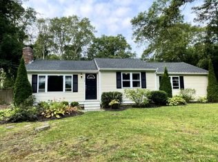72 Highland St, Mashpee, MA 02649