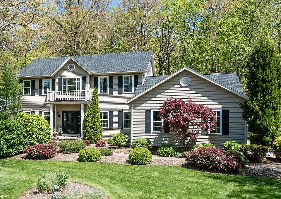 1st image of 1017 Silverberry Ln